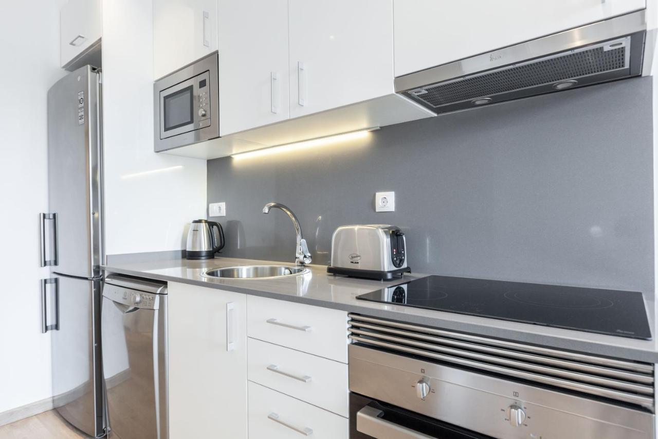 Bright Apartment With Balconies 34 Barcelona Bagian luar foto