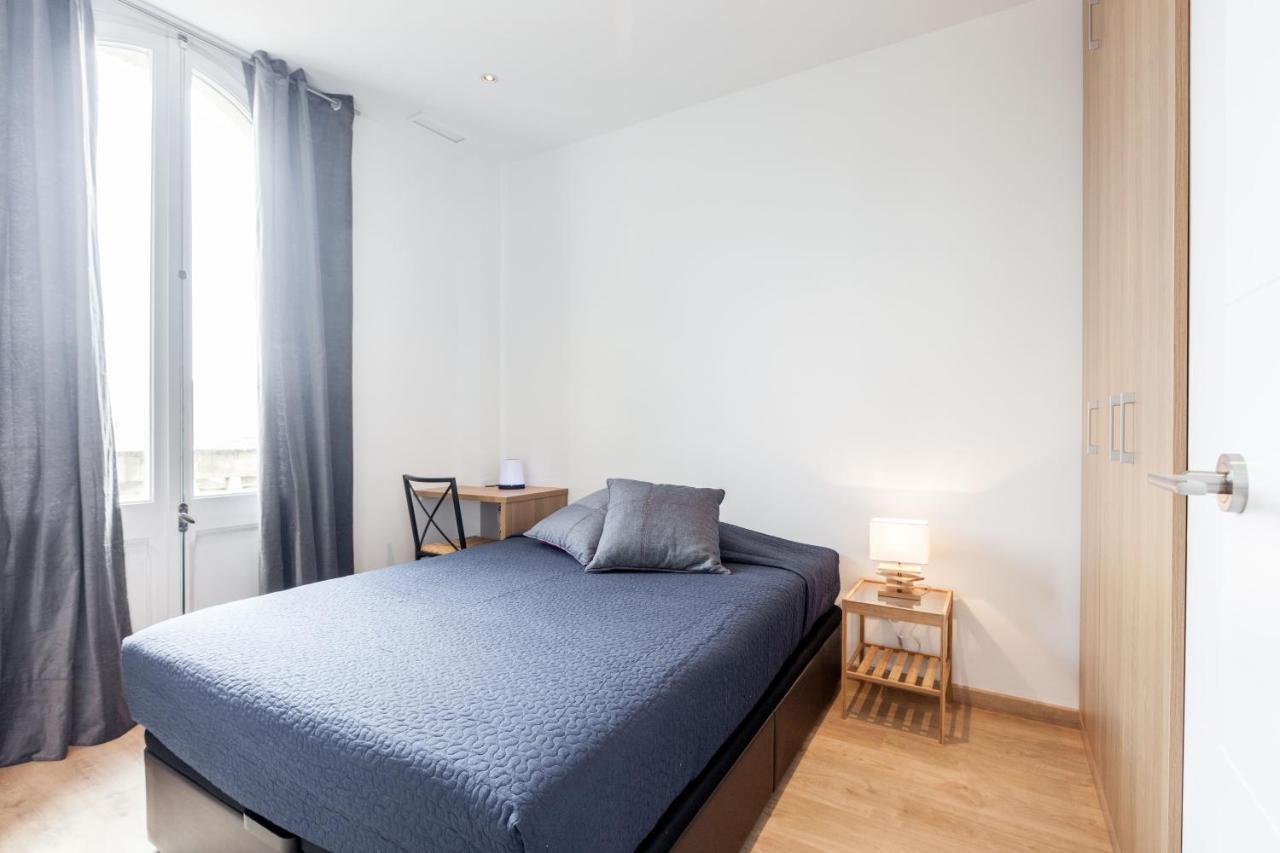 Bright Apartment With Balconies 34 Barcelona Bagian luar foto